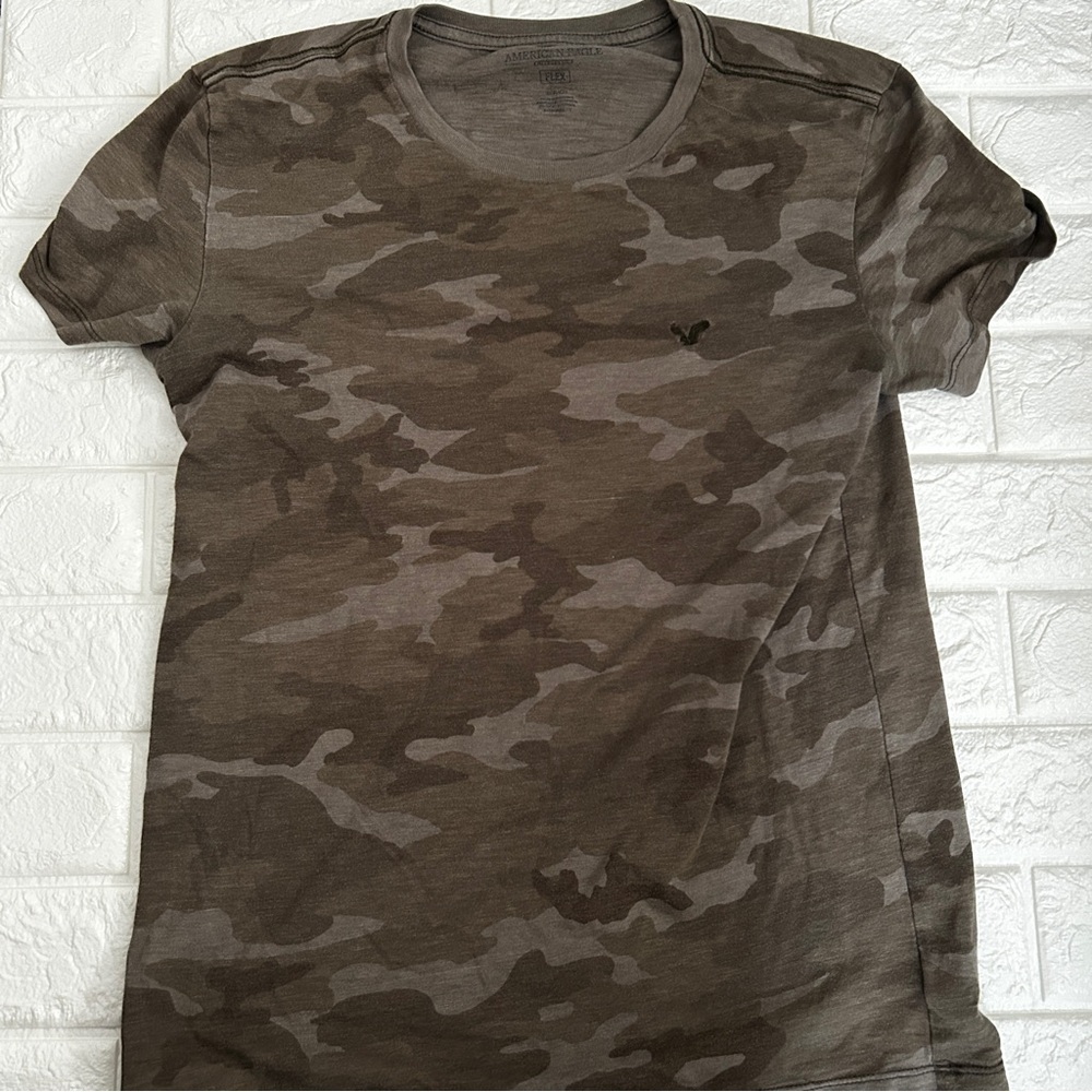 Camouflage Green American Eagle Tee Shirt